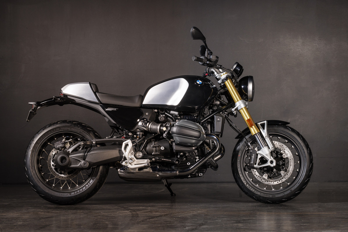 P90504414_highRes_bmw-r-12-ninet-studi