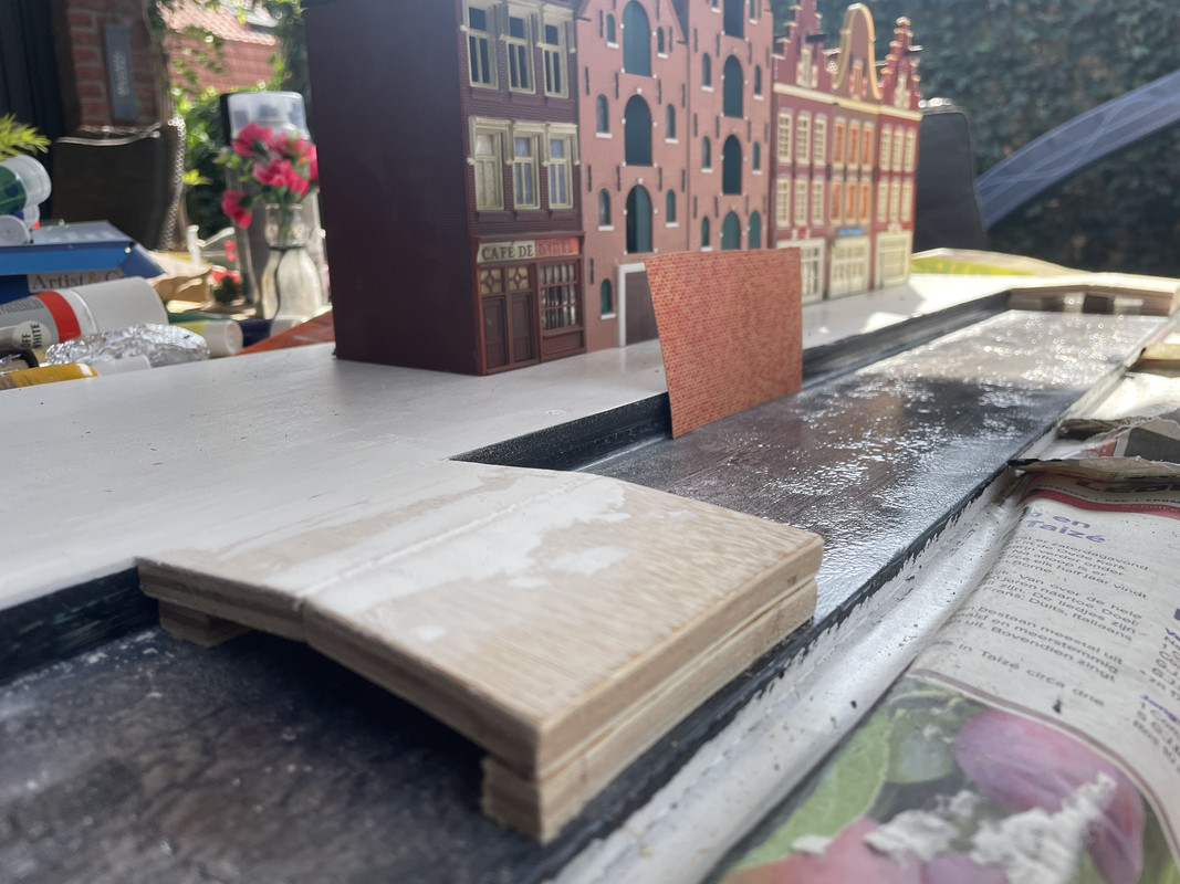 85D77BBA-0CC7-4245-A5B3-276BEF0FBBF7