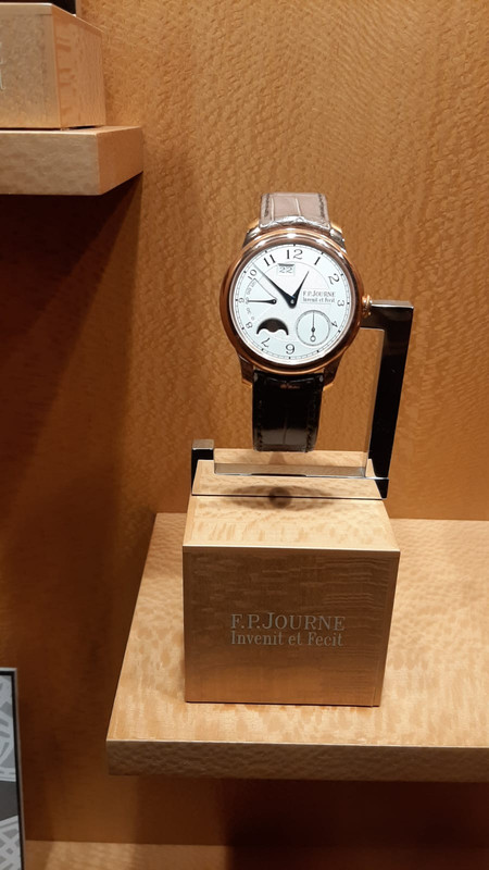 90-A7405-C-0-CCF-4-EDC-BE73-B3-B19-E8-D1166.jpg