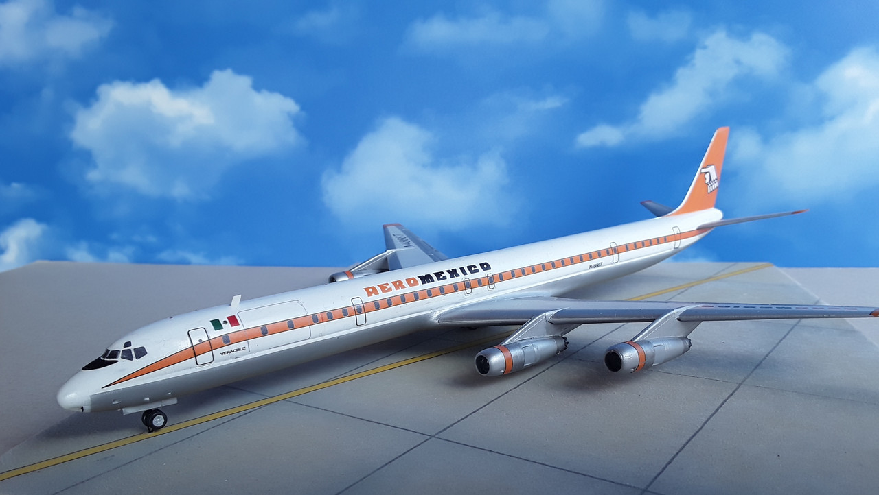 Douglas DC-8-61 Aeromexico Nitto 1:200 - Ready for Inspection