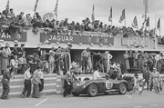 24 HEURES DU MANS YEAR BY YEAR PART ONE 1923-1969 - Page 30 53lm18-C-Type-Tony-Rolt-Duncan-Hamilton-24