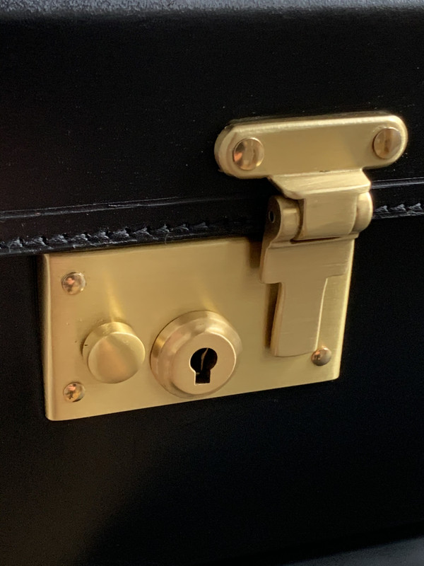 1604DB2C-301F-4240-B5F3-7BC55CA112B8