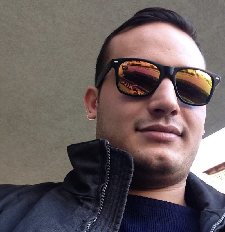 2FFF747D-CA5B-4E50-AC90-080F36F38D03