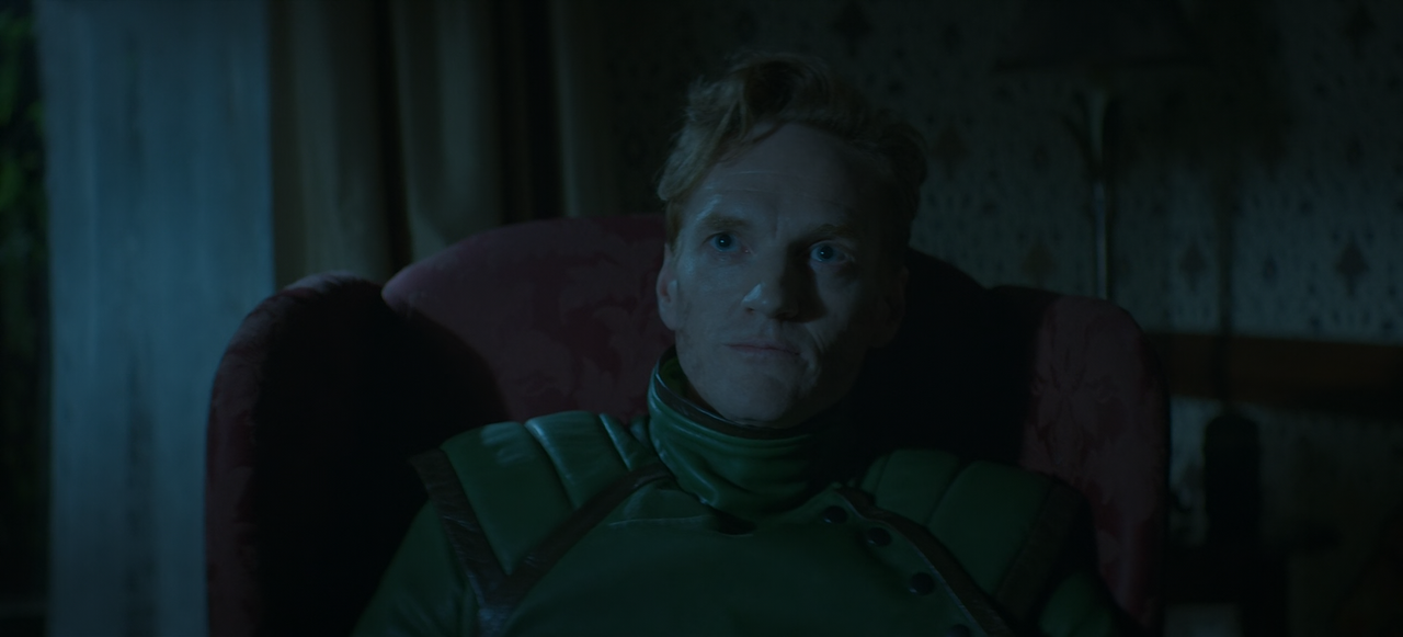Stargirl.S01E02.S.T.R.I.P.E.1080p.10bit.AMZN.WEB-DL.DDP5.1.HEVC-Vyndros.mkv_snapshot_08.06_[2020.05.