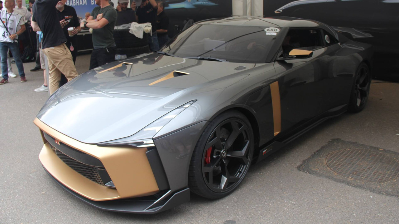 37030225_2047530901937649_1646706825111797760_o