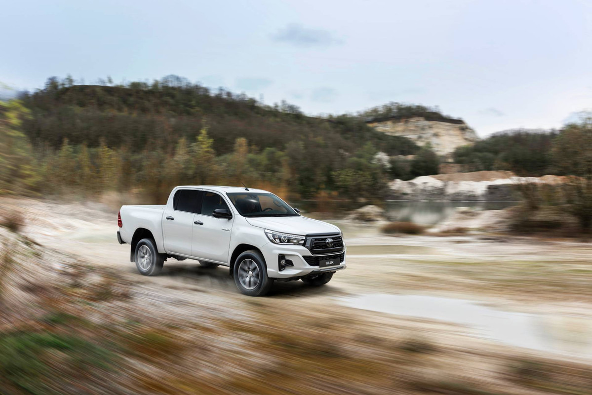 Toyota Hilux 2019 Special Edition (8)