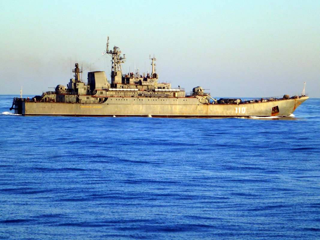 https://i.postimg.cc/654G9C64/A-Shabalin-off-Porto-4-1-13b.jpg