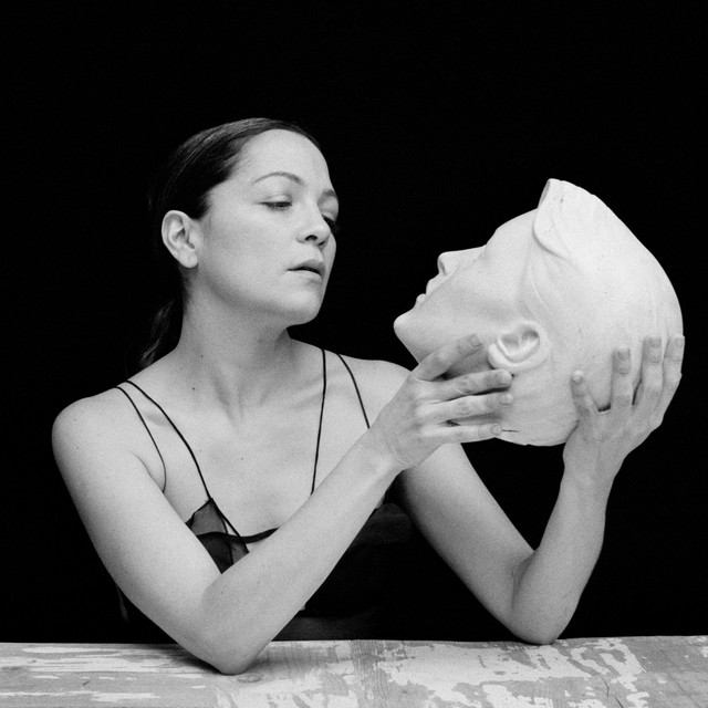 Natalia Lafourcade • De Todas las Flores (2022)  .flac  48.0 kHz 24 bits