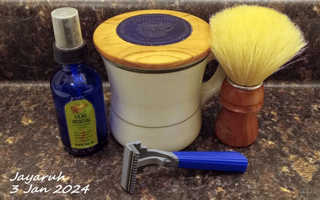 [Image: sos2240103.jpg]