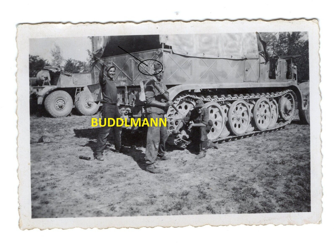 Foto 1.Panzer Division Italien 1943 Camo Werkstattzug Sd.Kfz. 9 Wappen Schlüssel