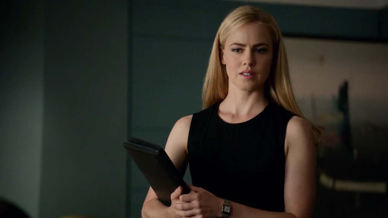 Suits 2014 WebRip Season 4 [Hindi + Tamil + English] 480p 720p ESub Screenshot