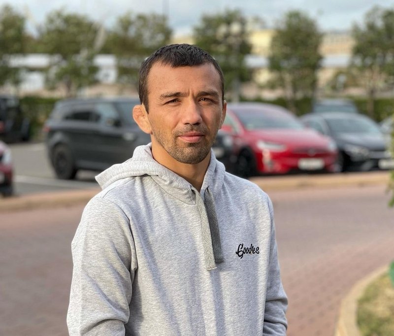 Аскар Аскаров и UFC се разделиха