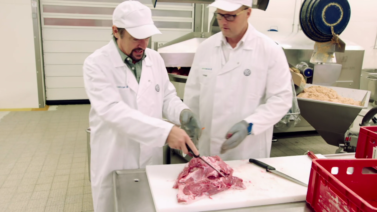 Richard Hammonds Big (2020) S01E01 1080p Webrip x265 10bit AAC 2.0 - Ainz