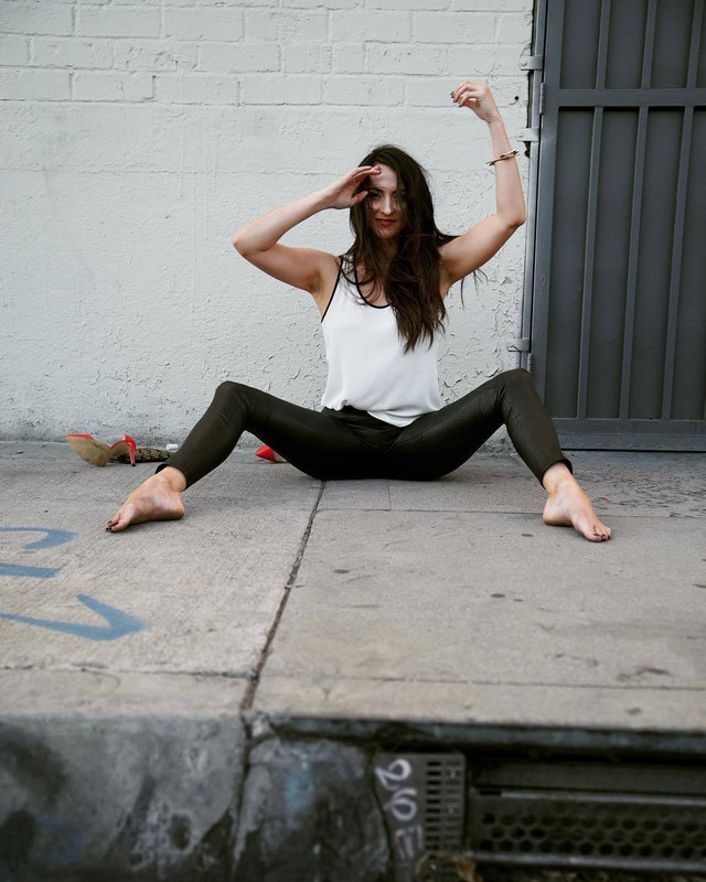 Stella-Liberty-Feet-3274135