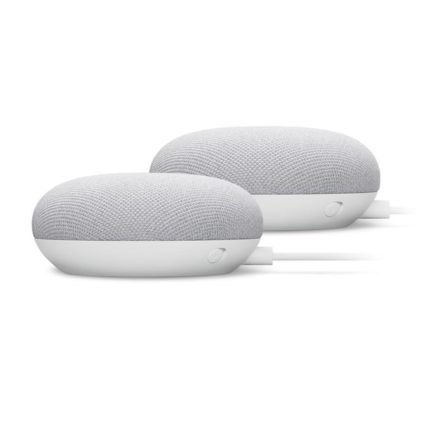 Google Nest Mini reproduciendo música en una encimera
