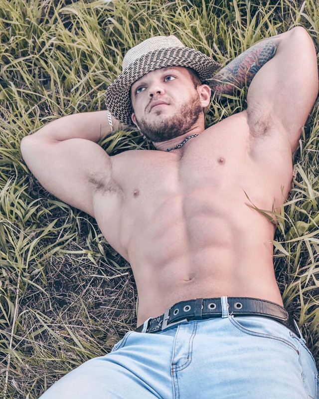 E8A3A696-0F6C-4453-8676-4A57E7A51ADE