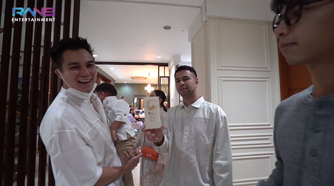 Kiano enggan menerima uang THR dari Raffi Ahmad