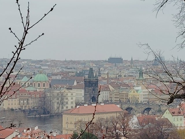 Casa Danzante, Reloj en movimiento y Castillo de Praga - Viena - Bratislava - Praga, Navidad 2024 (43)