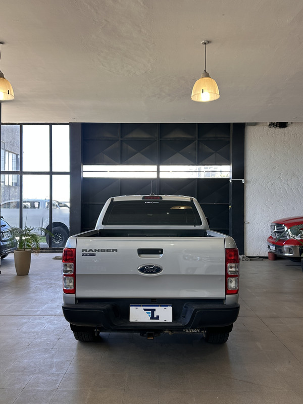 Ford Ranger XL 4X4 2.2 - 7