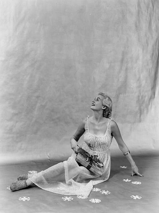anita_ekberg_mb66