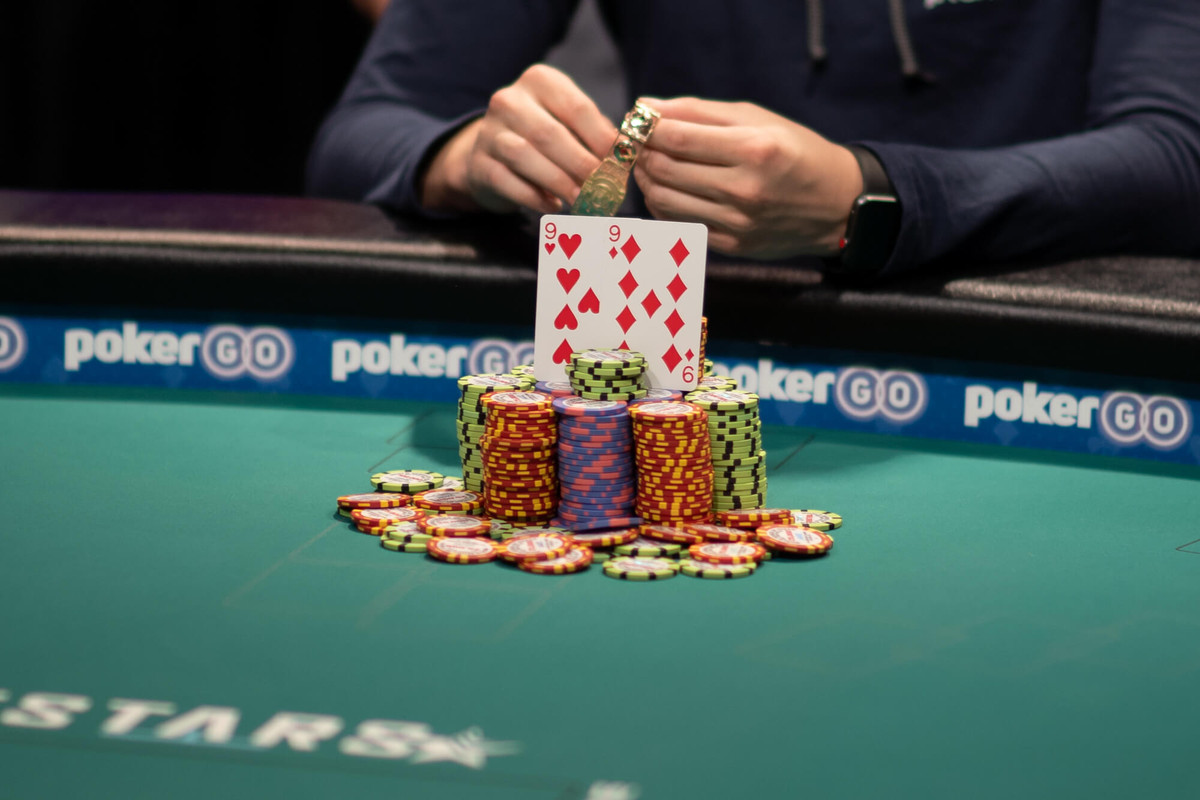  Trik dan Strategi Rahasia Pemenang Poker Online 