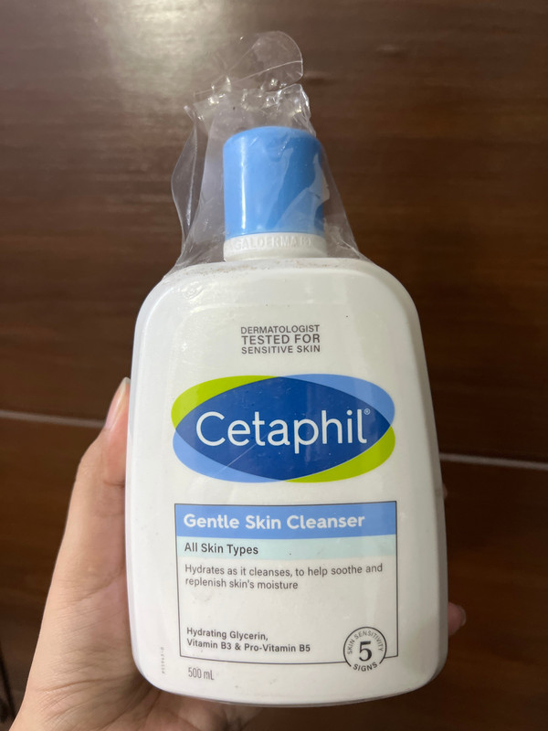 Cetaphil Cleanser (just pump broken)(Wihtout Box)