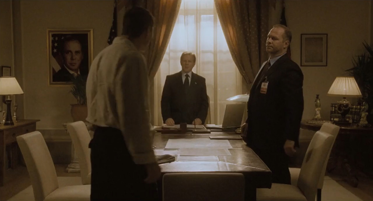 Second in Command 2006 BluRay [Hindi + Tamil + Telugu + English] 480p 720p ESub Screenshot