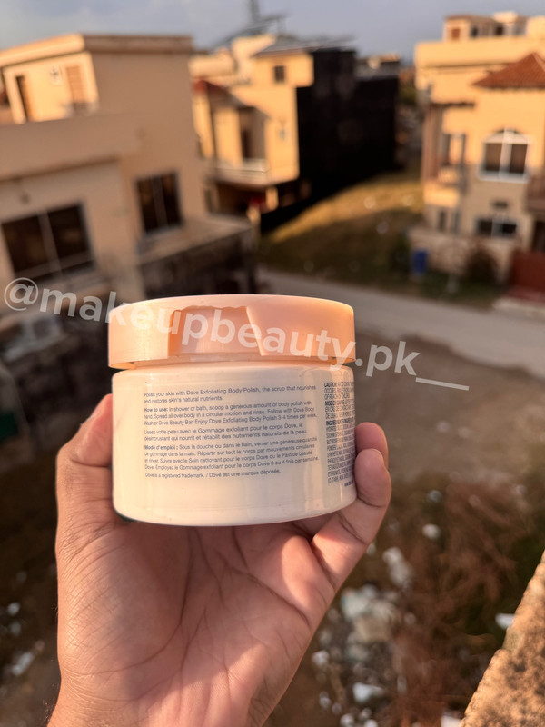 Dove Pomegranate Seeds & Shea Butter Exfoliating Scrub 298 g - image 3