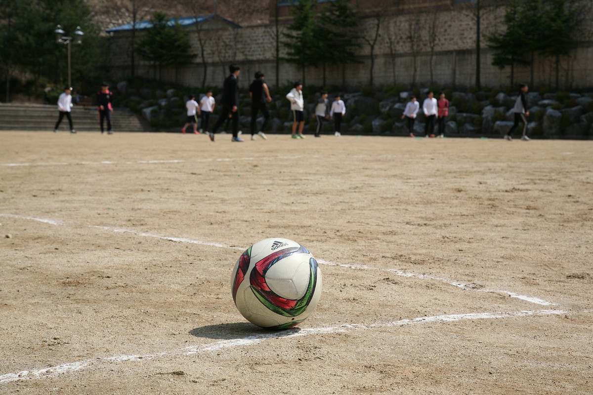 ball-1290175-1280.jpg
