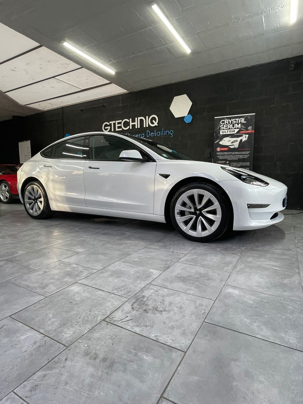 9E0375D1-42B2-4E2E-9421-4577539E9307