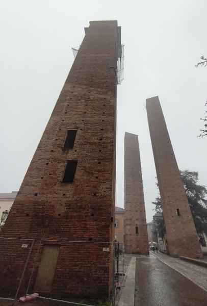 Milán-Turín-Génova-Pavía - Blogs de Italia - Pavía: la famosa batalla y sus torres medievales (50)