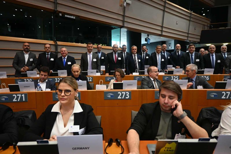 c055636c bdd1 4de5 a246 51253cfa2fe3