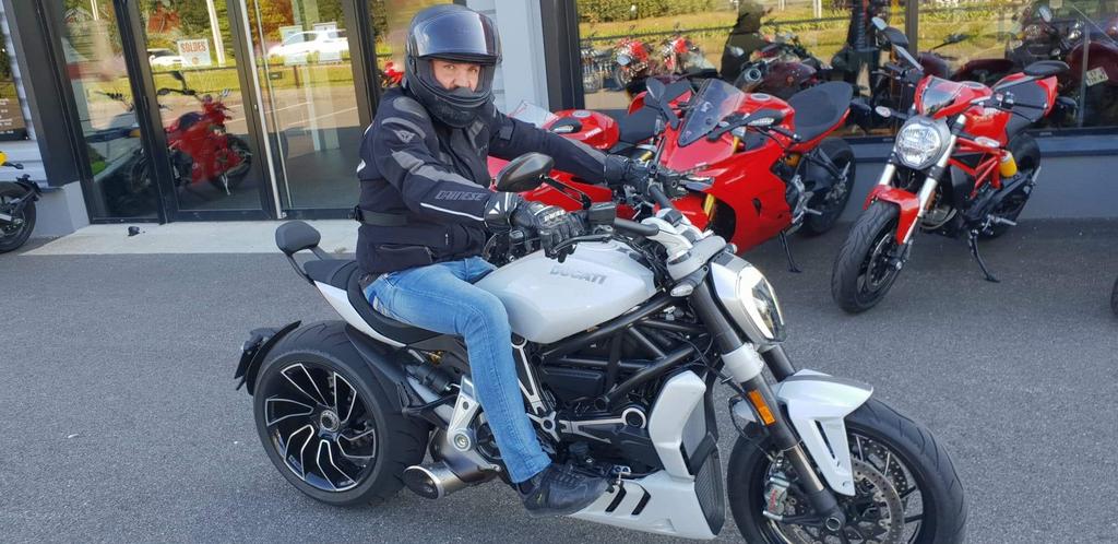 8B6328DA-11A0-4919-86D9-DE63F85CE728