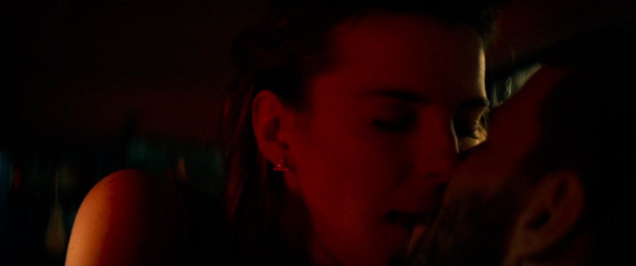 Betty.Gilpin_3Women_pt2.00_03_51_00.Still009