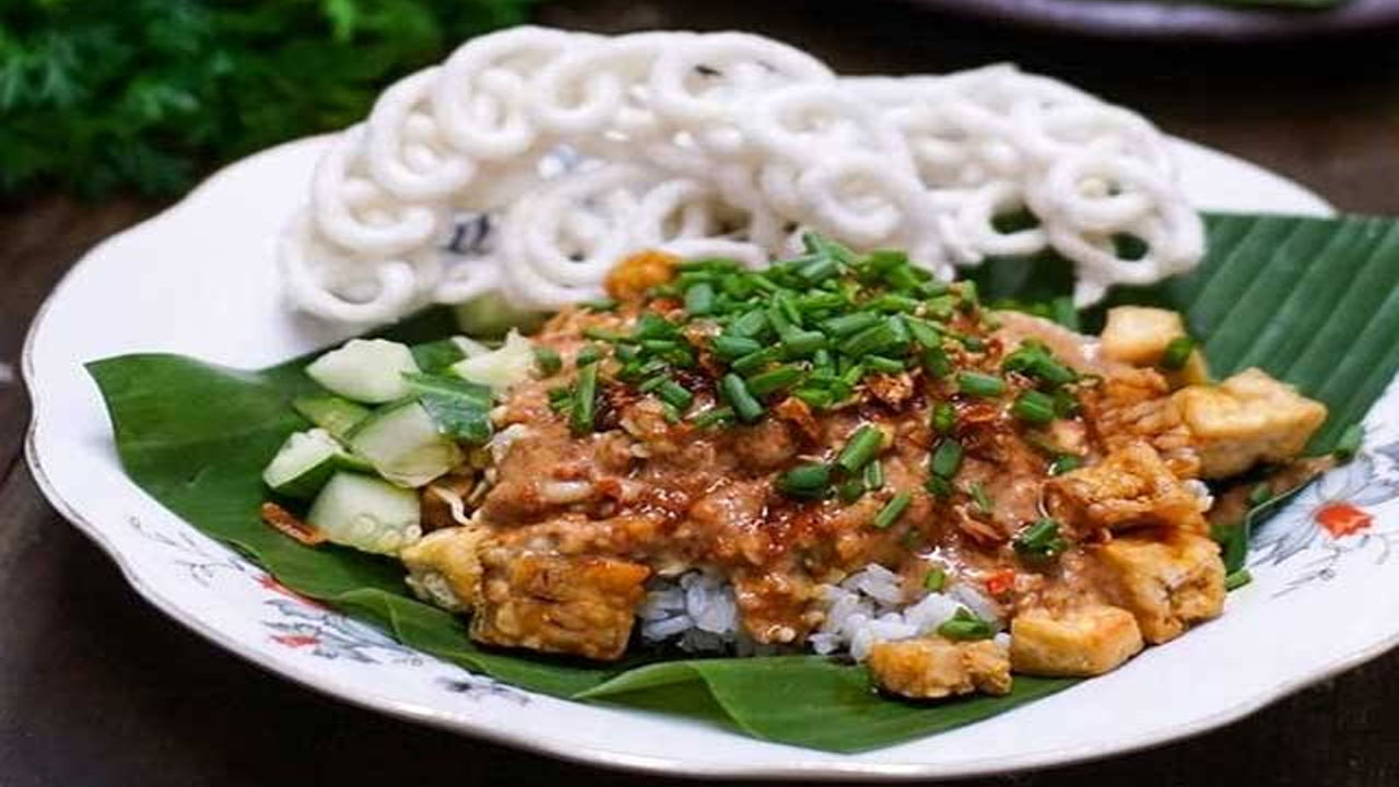 Nasi Lengko
