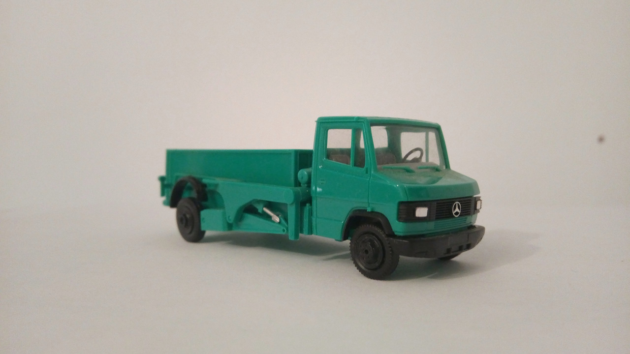 Mach (8996)