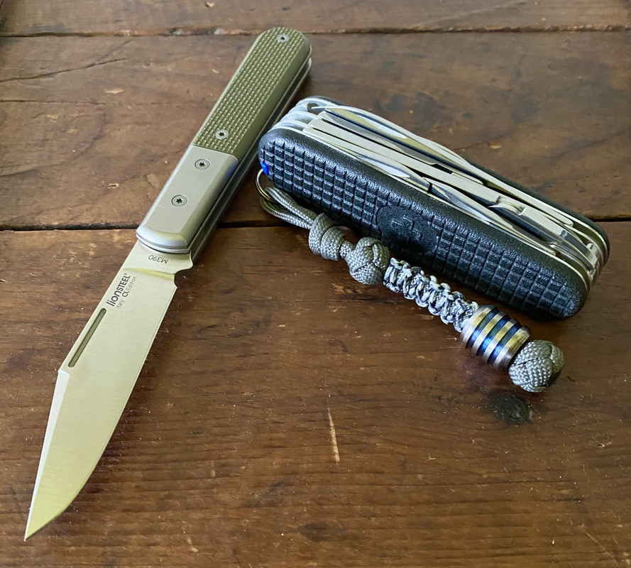 5CC768A0-017E-4CF0-8DDB-318091378C94