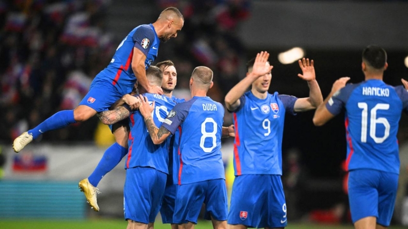 Hy Lạp vs Slovakia, 01h45 ngày 08/06