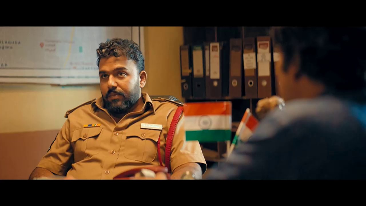 Falakpura-Das-2019-Hindi-WEB-DL-720p-AVC-EAC3-6ch-mkv-0002