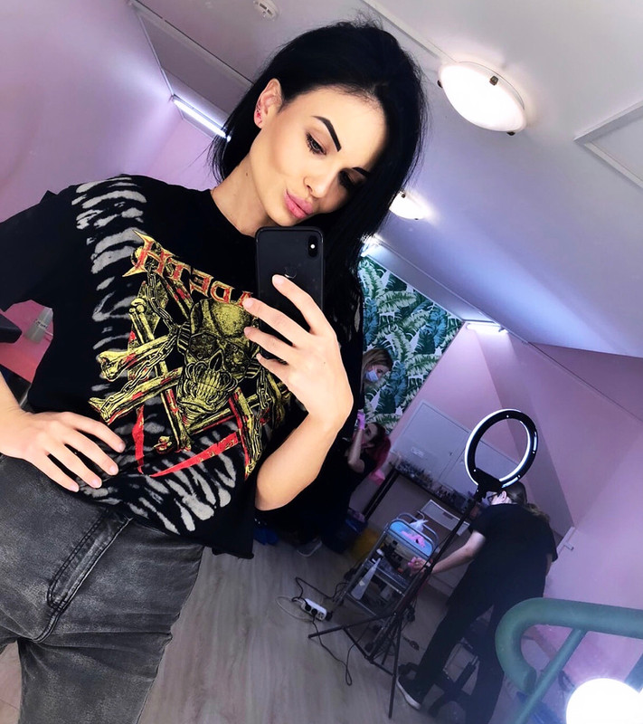 873F4D57-6277-4981-8797-6C997EEB19CA