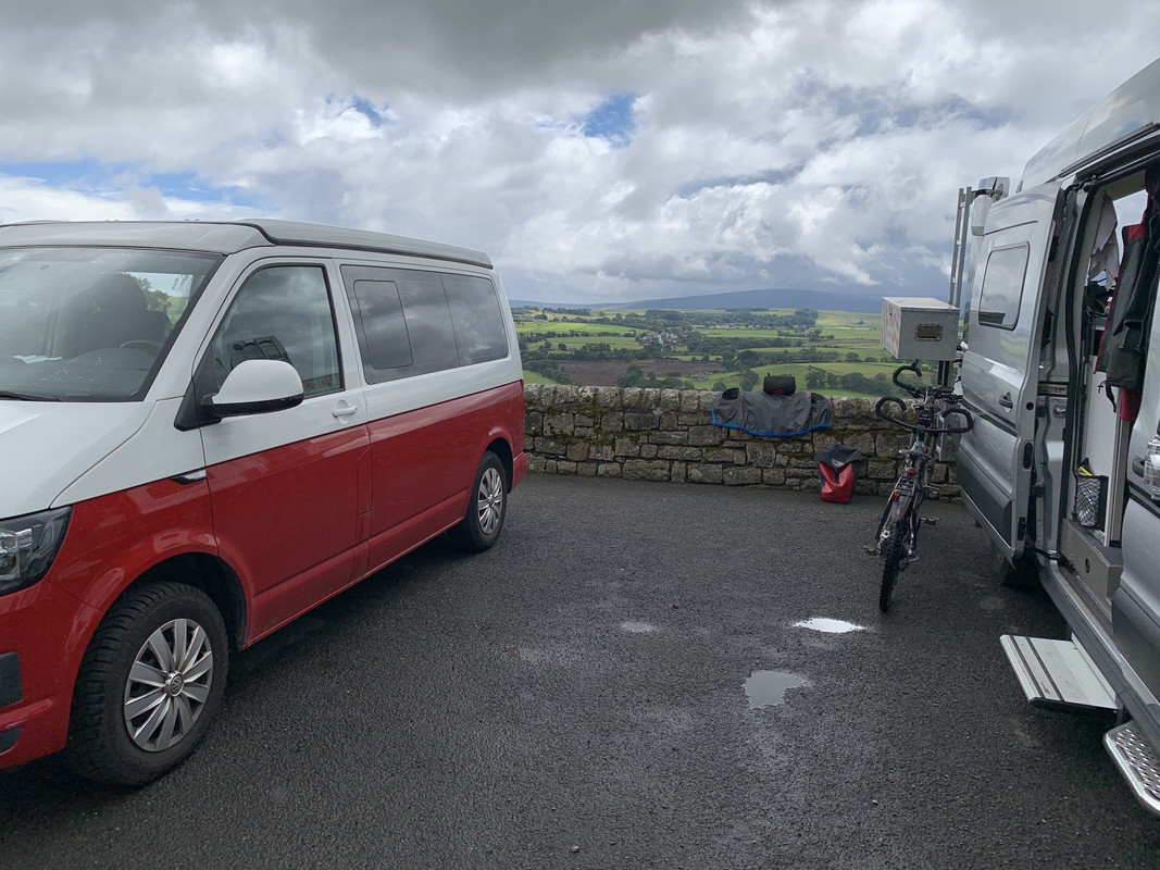 F98B1729-C1B6-4882-BB36-A4C1DC31A1D9