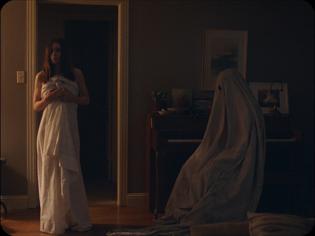 A Ghost Story 2017 (1080p x265 10bit Tigole).mkv