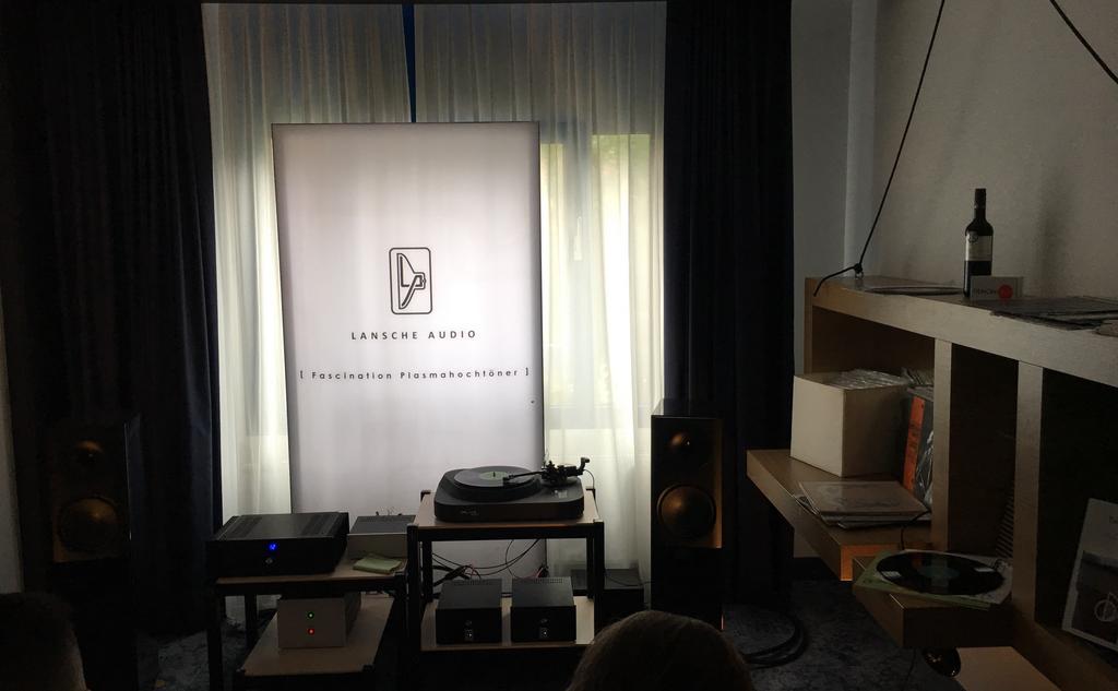 9B2B2ED5-6B3B-4C45-85A2-374D4EE9C38A