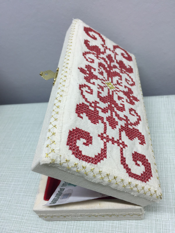 D6A46300-3804-4878-BA98-FD1ACC52A046