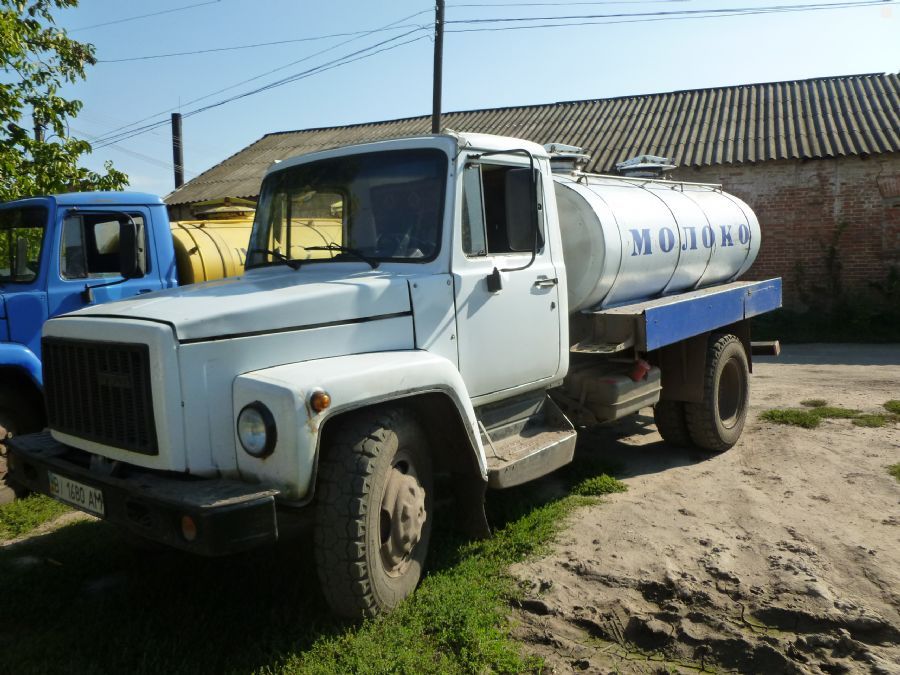 Avtotsisterna-GAZ-3307 (2)