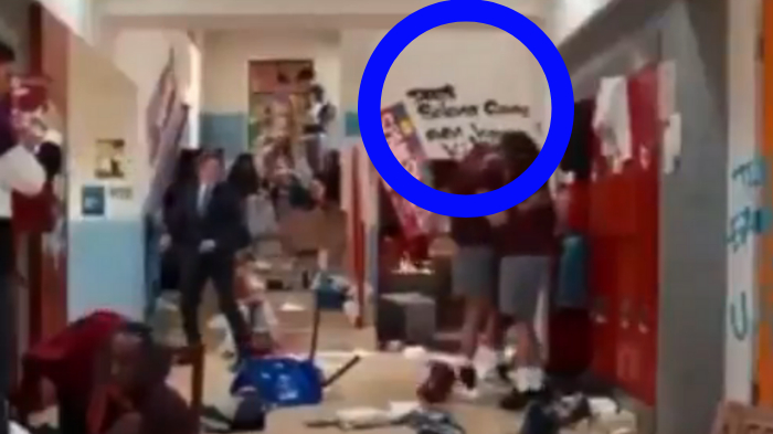 Adegan dalam drama Saved by The Bell