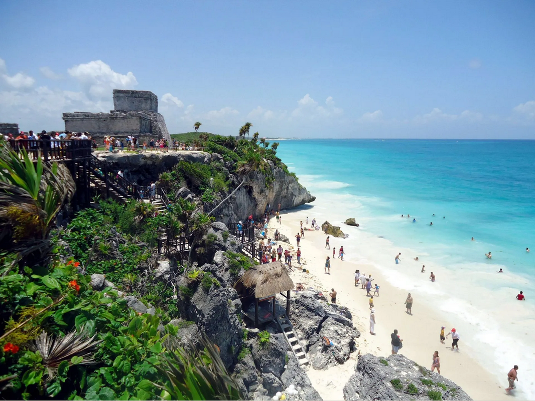 Llama senador García Conejo a rescatar Pueblos Mágicos