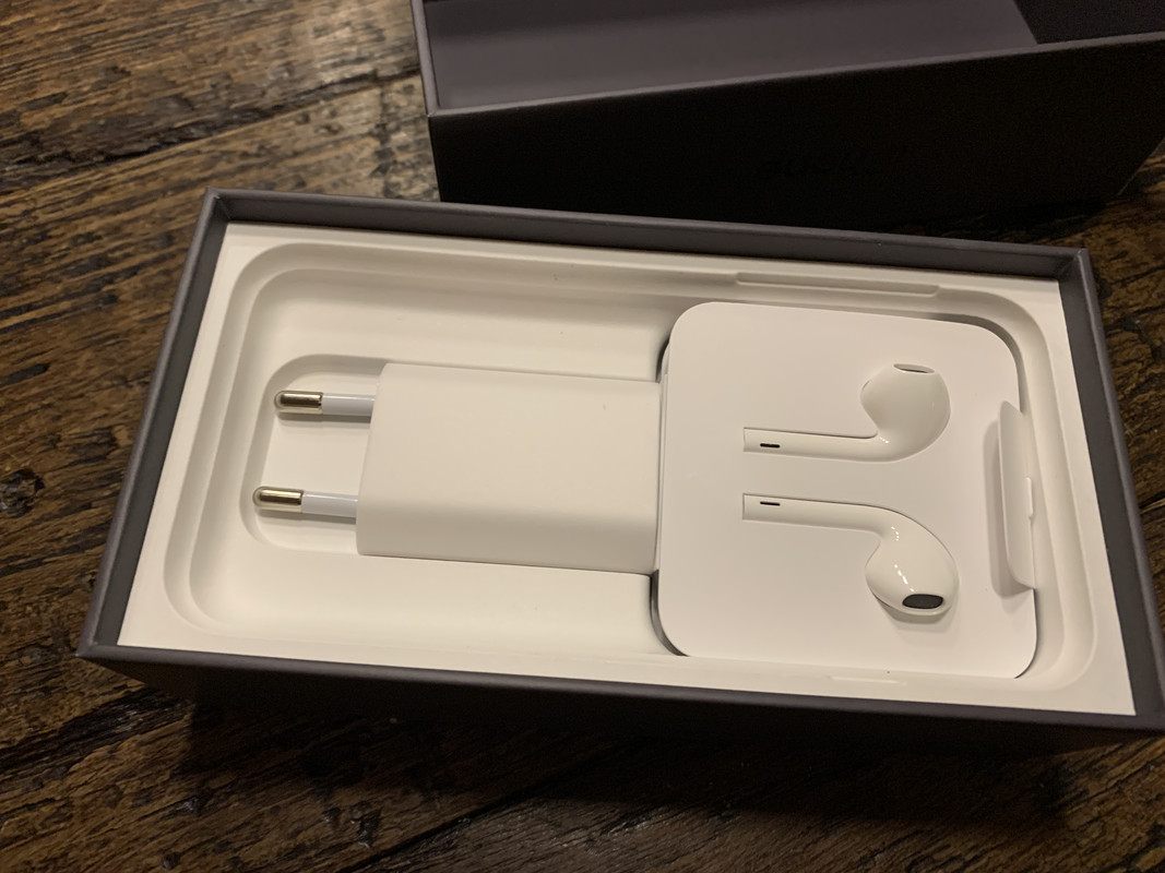 BDB86E12-8BBF-4D7E-80D9-5CB700E2EFE5