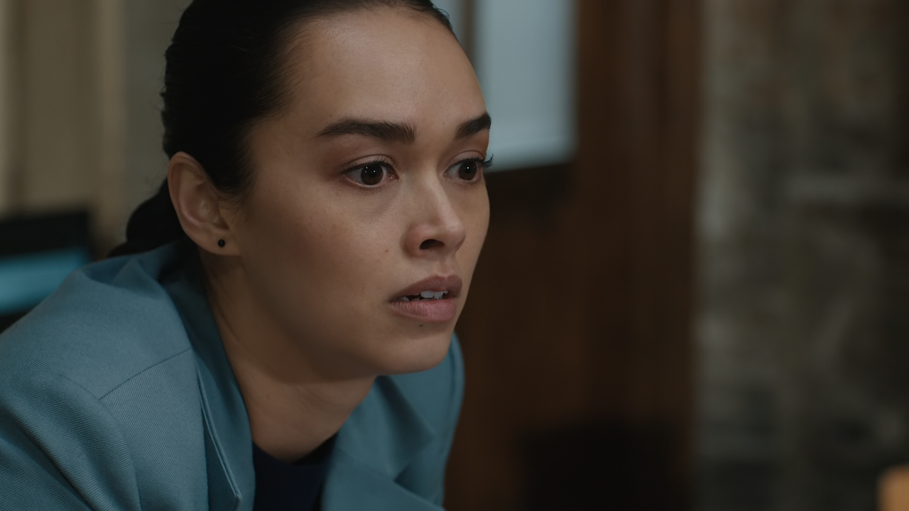 FBI.International.S01E15.Shouldn't.Have.Left.Her.1080p.10bit.AMZN.WEB-DL.DDP5.1.HEVC-Vyndros.mkv_sna