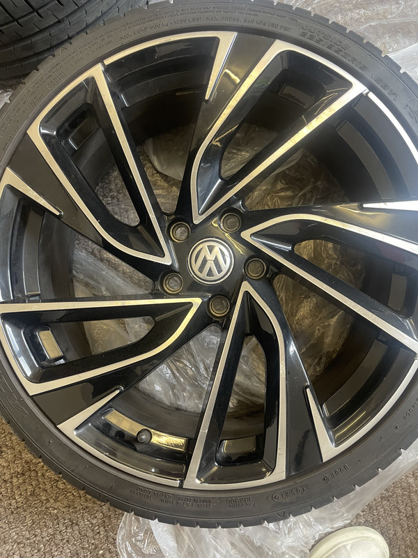 FF48B260-8AA6-4F15-9C56-C53D10D249DD